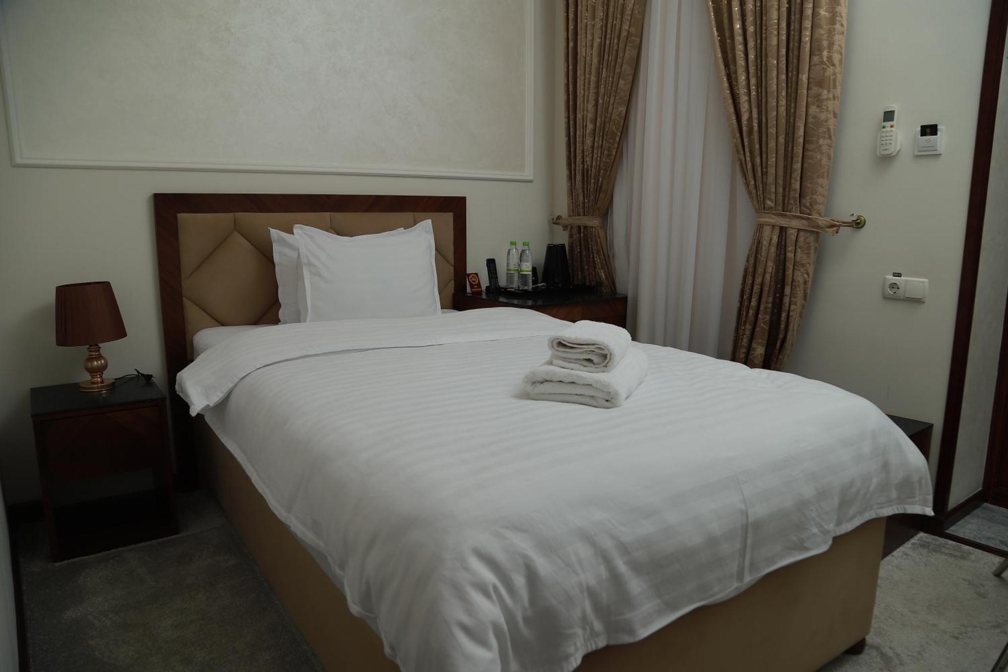 Sandhill Hotel Samarcande Extérieur photo